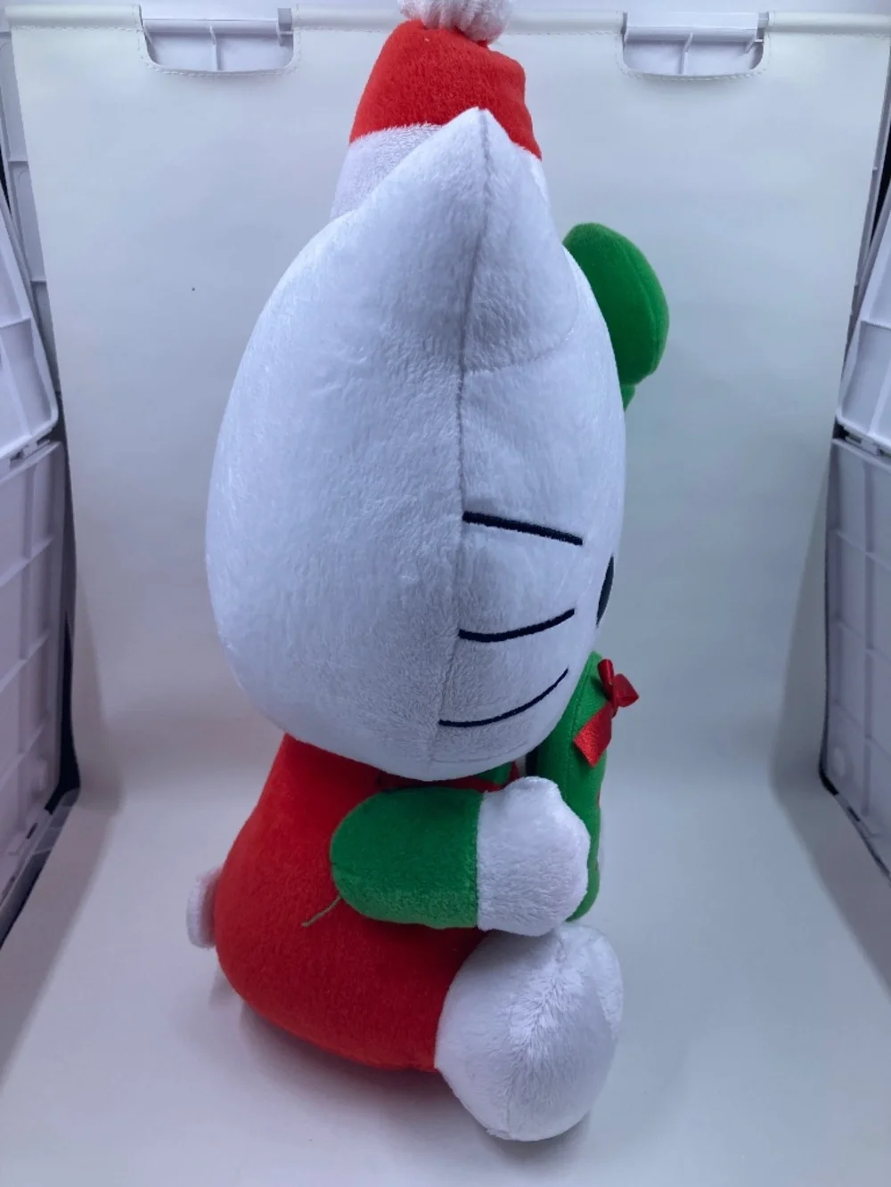 Hello Kitty Santa Hat with Wreath Plush 14